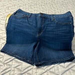 Seven7 weekend shorts